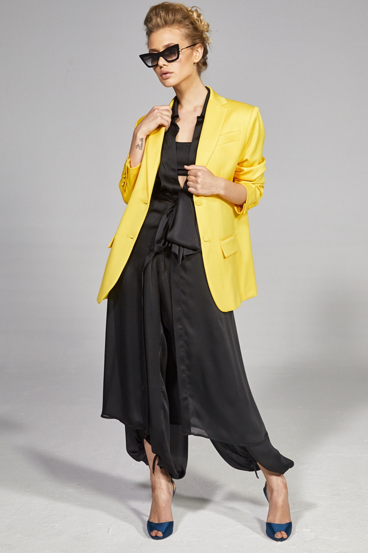 YELLOW OVERSIZED BLAZER STYLAND
